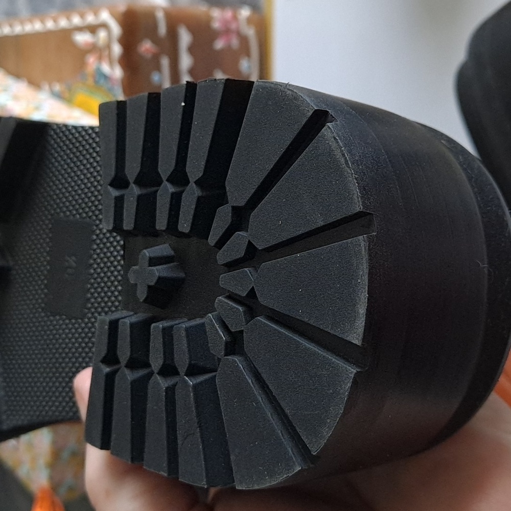 AEROSOLS 9.5 - Picture 11 of 12